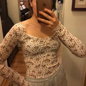 Forever 21 off the shoulder ling-sleeve